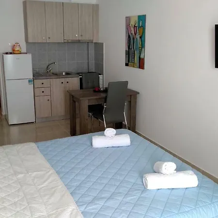 Violetta Aparthotel Parálion Ástros